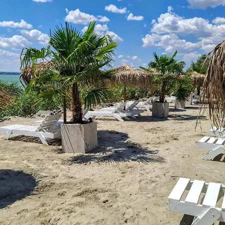 Ema Del Mar - Meraki Mamaia Aparthotel 4*